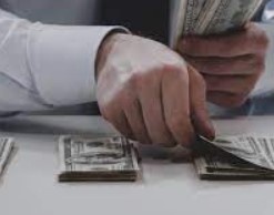 Заемщики в РФ стали активно объединять свои кредиты Заемщики в РФ стали активно объединять свои кредиты