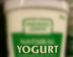 Лучше съесть йогурт, чем глотать таблетки от давления