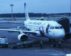 Авиабилеты в РФ подорожали на 33% за два месяца