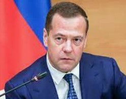 Медведев предложил избавить семьи с детьми от налогов