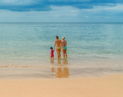 Бархатный сезон открыт: «8 канал» и Leopony приглашают на отдых с детьми