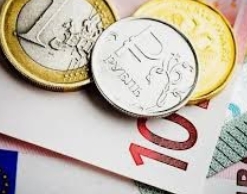 Евро впервые с мая стал стоить дороже 82 рублей