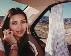 Ким Кардашьян показала, как выглядела в 18 лет