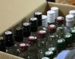 Теневой оборот алкоголя в Сети достиг 2,5 млрд рублей