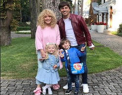 Пугачева и Галкин подарили детям хомяков на 5-летие