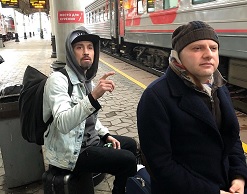 Дима Билан обожает есть «Доширак» на вокзале