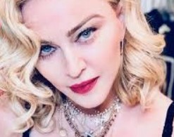 Мадонна собралась на курс детоксикации в Анталье
