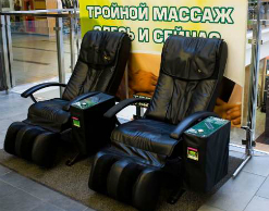 В Саратове девушки вскрыли массажное кресло ради денег